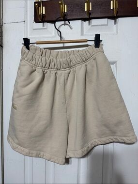 SET Active Cream Elastic-Waist Athletic Shorts